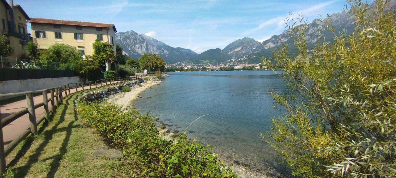 Vista Lago Lecco - Neiade Guest House Pescate エクステリア 写真