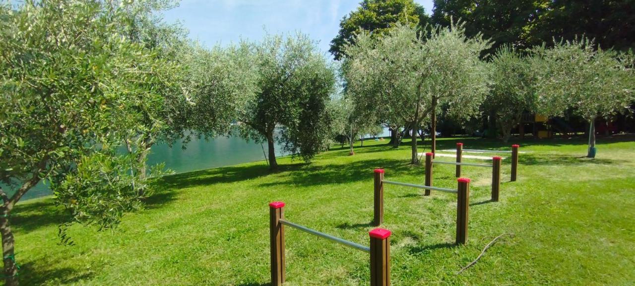 Vista Lago Lecco - Neiade Guest House Pescate エクステリア 写真