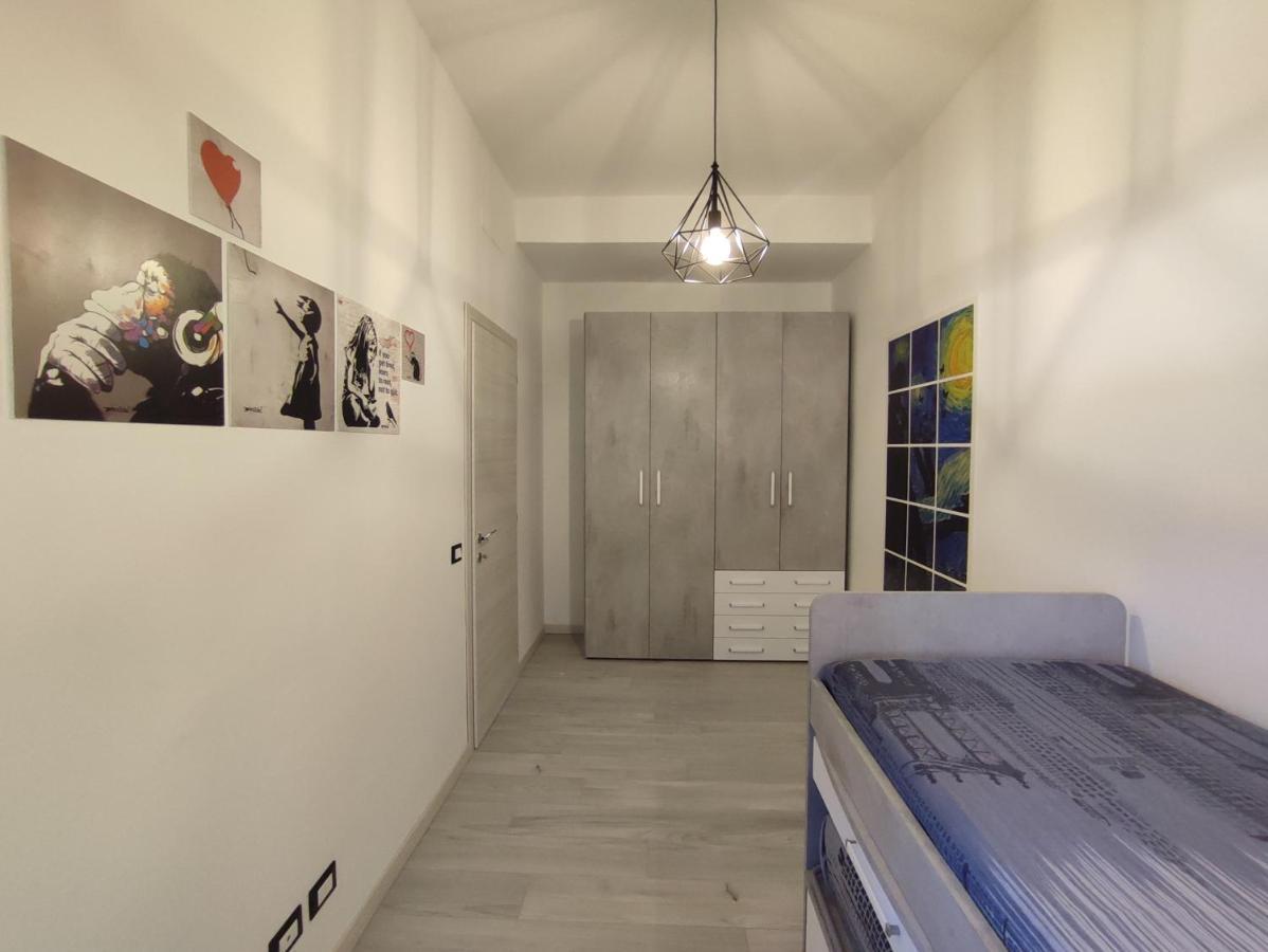Vista Lago Lecco - Neiade Guest House Pescate エクステリア 写真